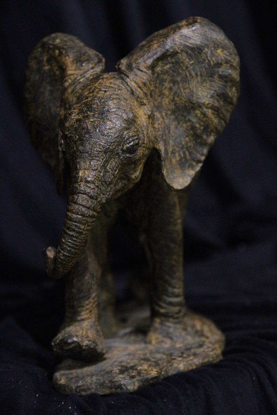 Elephant Archives – Murray Grant Bronzes